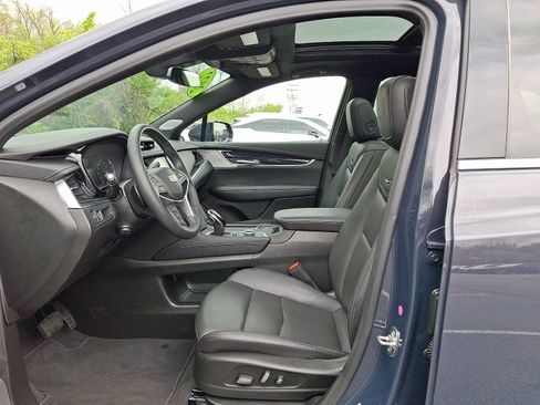 Used 2025 Cadillac XT5 Premium Luxury AWD/4WD image 14