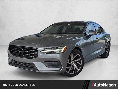 Used 2019 Volvo S60 T6 Momentum AWD/4WD image 1