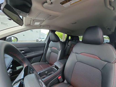 New 2026 Nissan Kicks SR FWD image 13