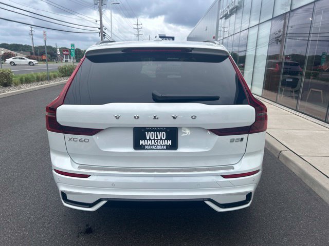 Certified 2026 Volvo XC60 B5 Plus AWD/4WD image 3