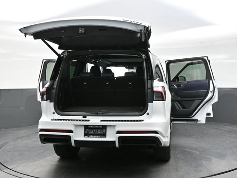 New 2026 INFINITI QX80 4WD w/ Sport Exterior Package image 40