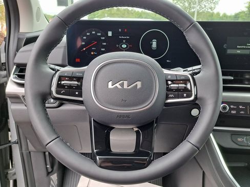 New 2026 Kia Carnival SX Prestige image 9