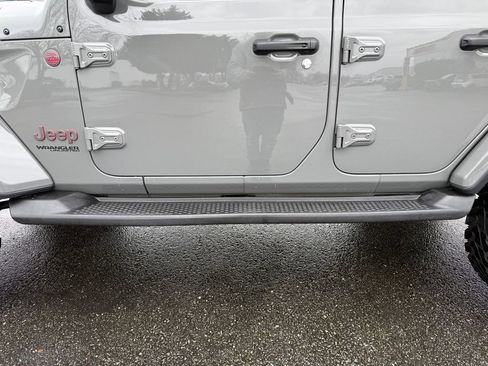 Used 2021 Jeep Wrangler Unlimited Rubicon image 14