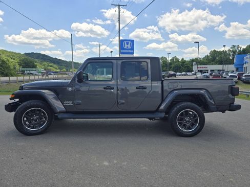 Used 2022 Jeep Gladiator Overland w/ Popular Equipment Package AWD/4WD image 14