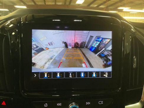 Certified 2021 Chevrolet Traverse Premier image 21