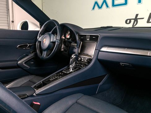 Used 2013 Porsche 911 Carrera S image 2