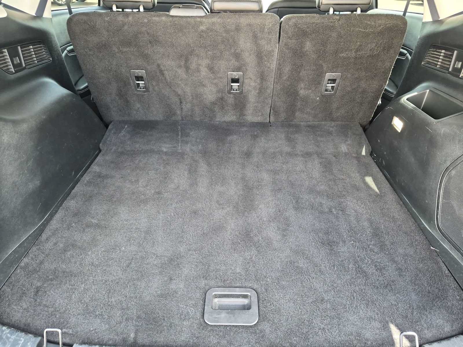 Used 2019 Ford Edge Titanium FWD image 32