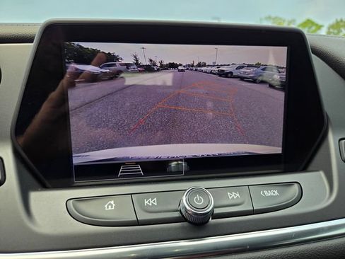 Used 2022 Chevrolet Blazer LT FWD image 23
