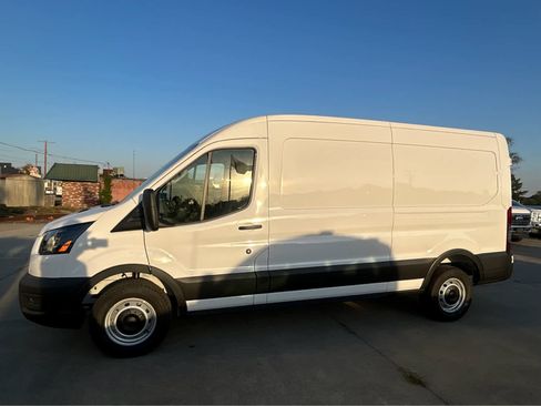 New 2025 Ford Transit 250 148 Medium Roof w/ Load Area Protection Package image 5