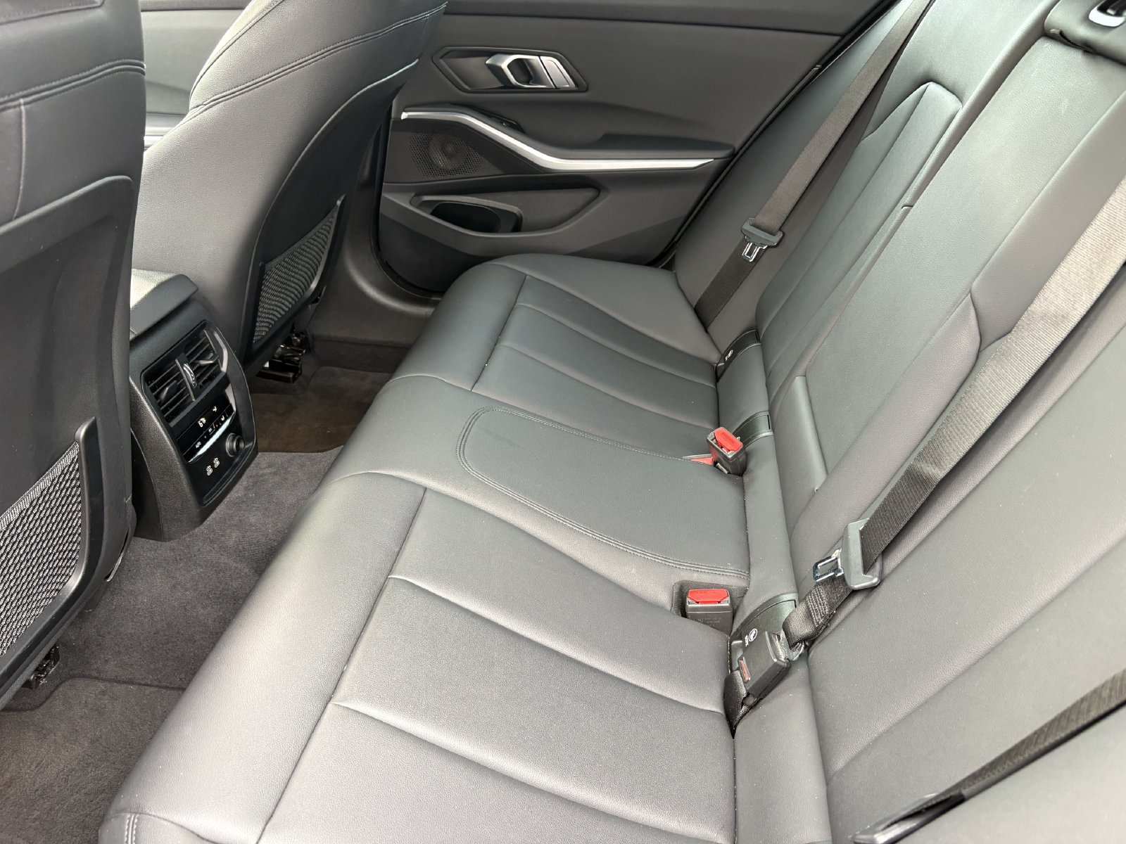 Used 2019 BMW 330i Sedan w/ Driving Assistance Package RWD image 21