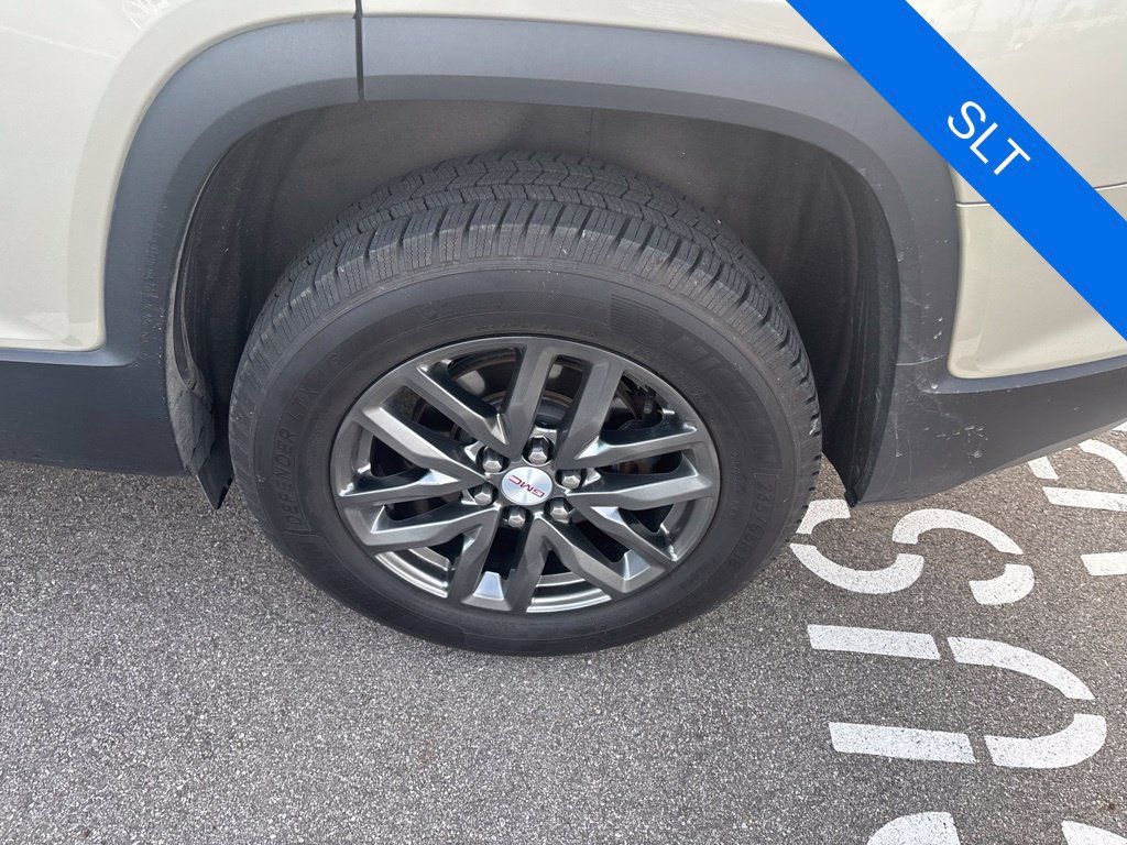 Used 2017 GMC Acadia SLT FWD image 18