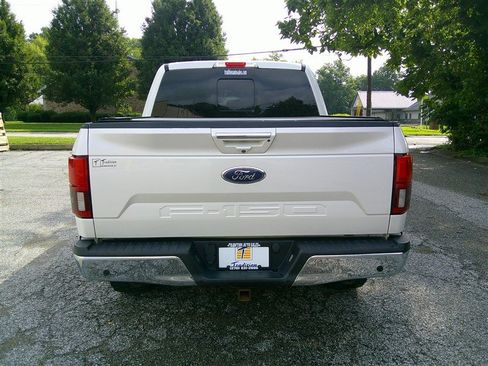 Used 2018 Ford F150 Lariat w/ Equipment Group 502A Luxury AWD/4WD image 4