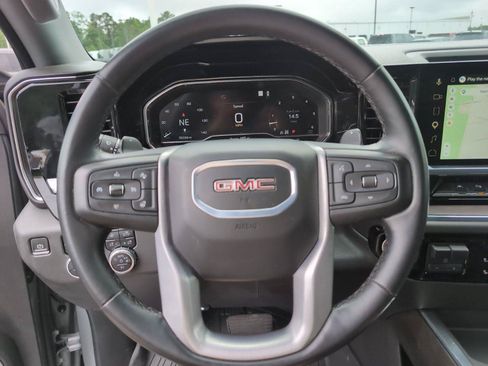 Used 2024 GMC Sierra 1500 SLT w/ SLT Premium Plus Package AWD/4WD image 28
