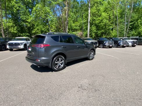 Used 2018 Toyota RAV4 XLE w/ Plus Extra Value Package AWD/4WD image 8