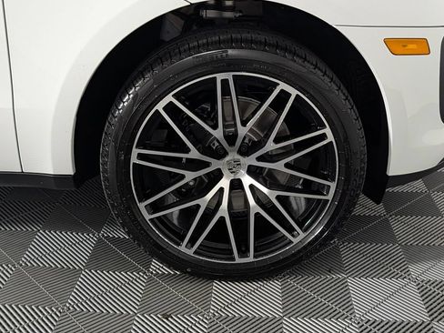 New 2026 Porsche Macan S AWD/4WD image 14