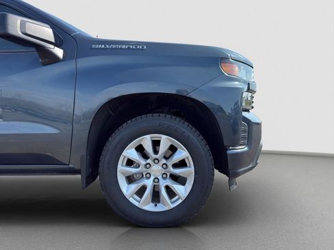 Used 2020 Chevrolet Silverado 1500 Custom w/ Custom Value Package AWD/4WD image 21