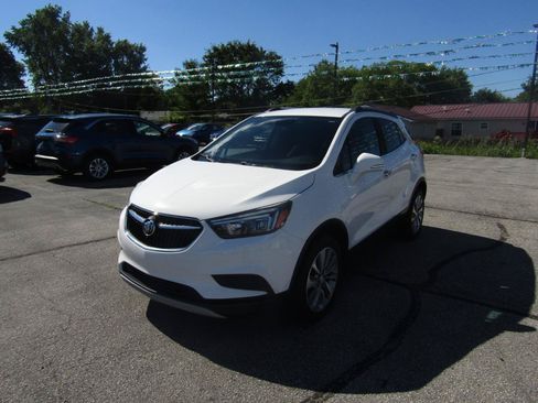 Used 2019 Buick Encore Preferred AWD/4WD image 3