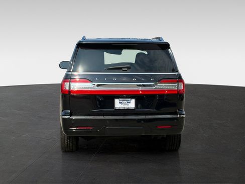 Used 2019 Lincoln Navigator Reserve AWD/4WD image 6