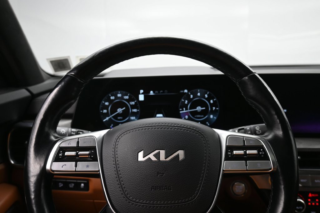 Used 2024 Kia Telluride SX Prestige X-Pro AWD/4WD image 13