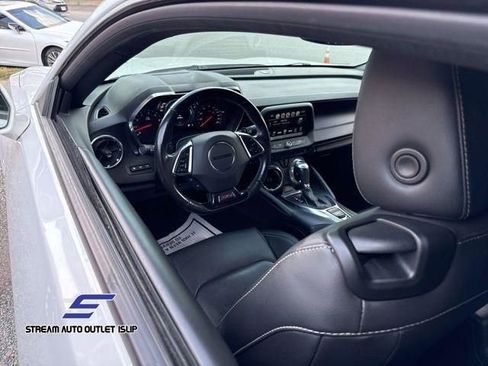 Used 2018 Chevrolet Camaro SS image 27
