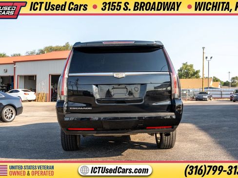 Used 2016 Cadillac Escalade ESV Premium RWD image 4