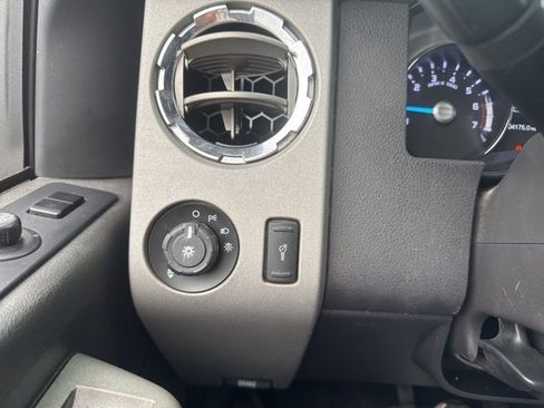 Used 2013 Ford F250 Lariat w/ Chrome Pkg image 26