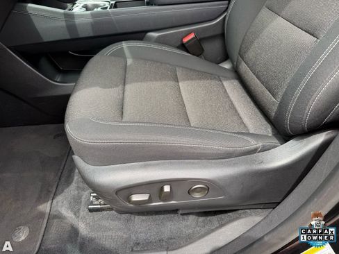 Used 2025 Chevrolet Traverse LT AWD/4WD image 13