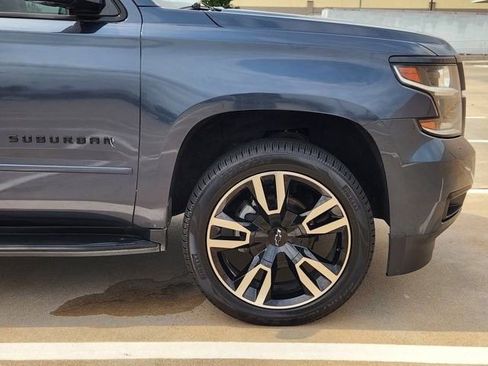 Used 2019 Chevrolet Suburban Premier RWD image 8