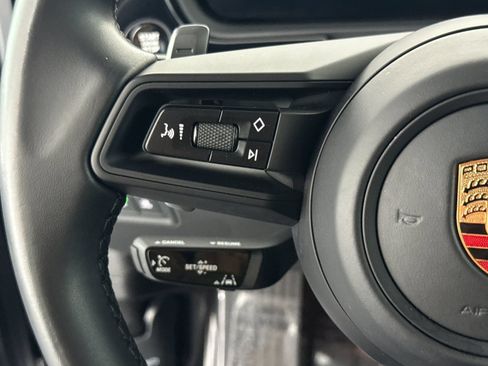 Certified 2024 Porsche Cayenne AWD/4WD image 25