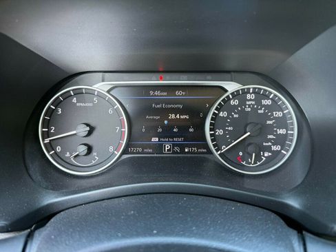 Used 2025 Nissan Sentra SV FWD image 4