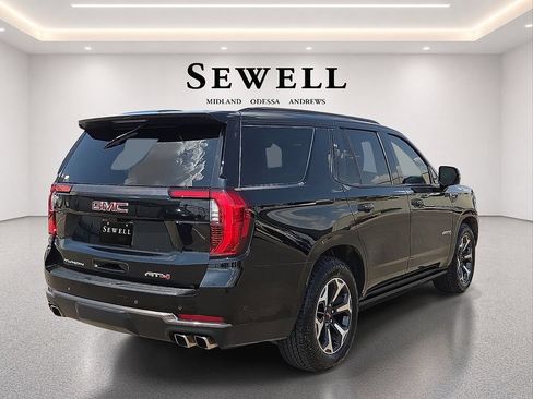 Used 2025 GMC Yukon AT4 Ultimate AWD/4WD image 4