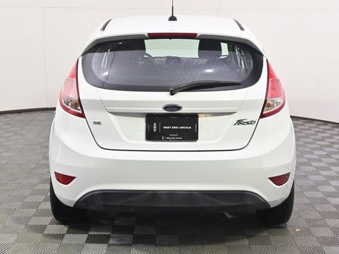 Used 2017 Ford Fiesta SE image 5