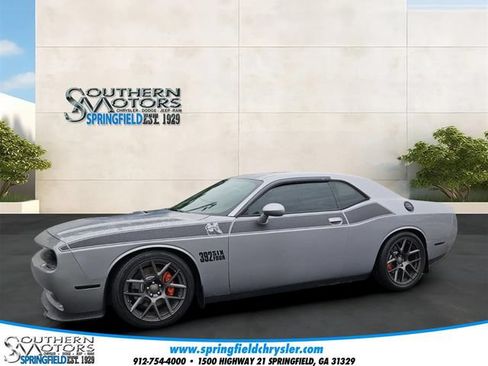 Used 2016 Dodge Challenger R/T Scat Pack RWD image 1