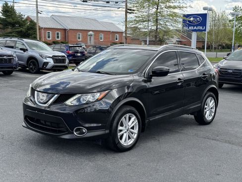 Used 2019 Nissan Rogue Sport SV w/ All-Weather Package AWD/4WD image 5