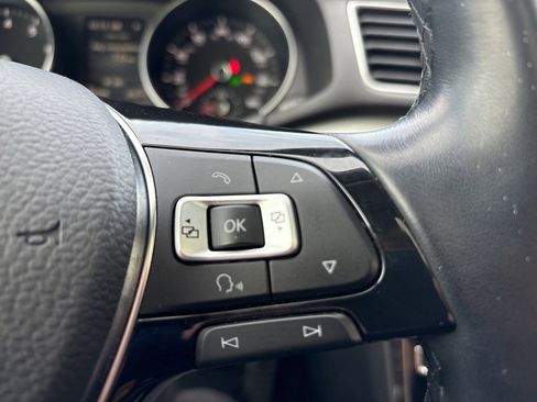 Used 2018 Volkswagen Passat 2.0T SEL Premium image 14