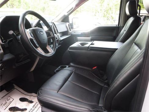 Used 2019 Ford F150 Lariat image 8