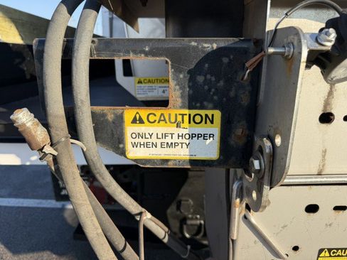 Used 2014 Ford F550 4x4 Regular Cab Super Duty image 24