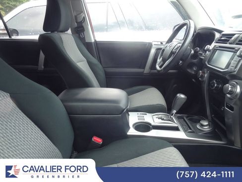 Used 2019 Toyota 4Runner SR5 AWD/4WD image 8