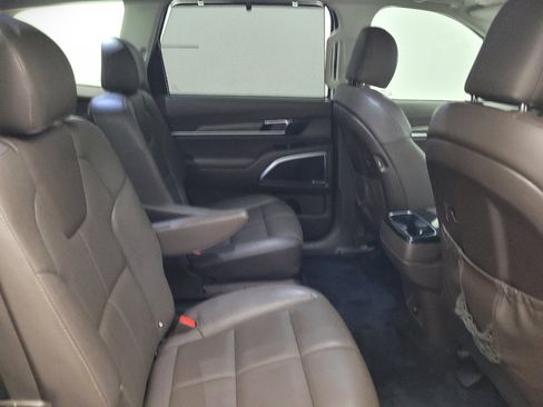 Used 2021 Kia Telluride SX w/ Towing Package FWD image 19