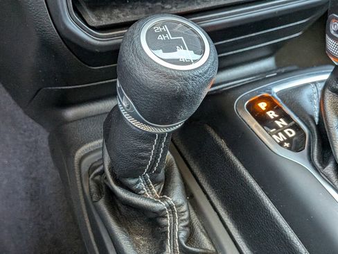 Used 2021 Jeep Wrangler Unlimited Sahara image 20