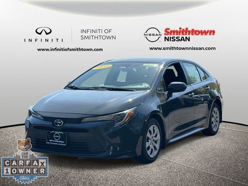 Used 2023 Toyota Corolla LE FWD image 3