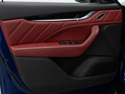 Used 2022 Maserati Levante Modena image 14