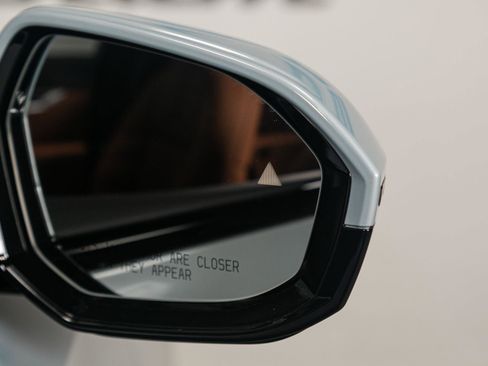 Used 2024 BMW 740i w/ Premium Package 2 RWD image 46