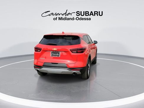 Used 2025 Chevrolet Blazer LT FWD image 8