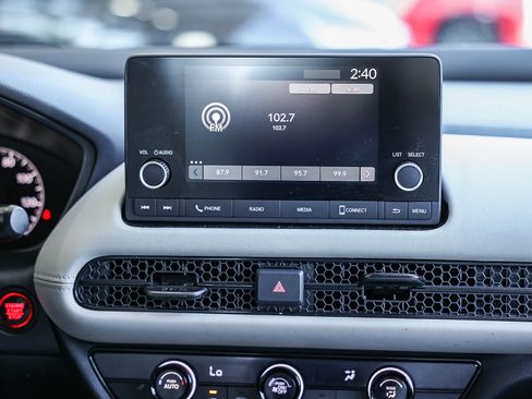 Used 2025 Honda HR-V LX image 18