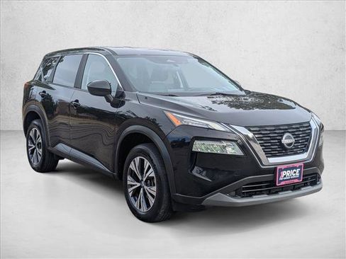 Used 2023 Nissan Rogue SV image 3
