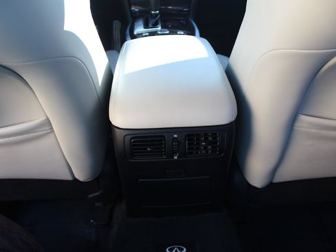 Used 2013 INFINITI M37 w/ Premium Pkg RWD image 23