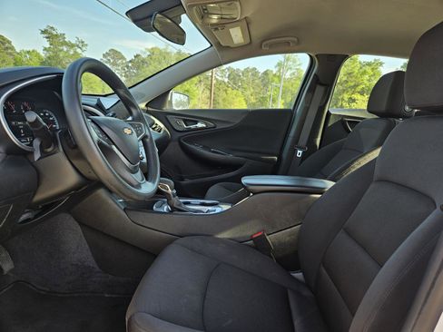 Used 2023 Chevrolet Malibu LT FWD image 10
