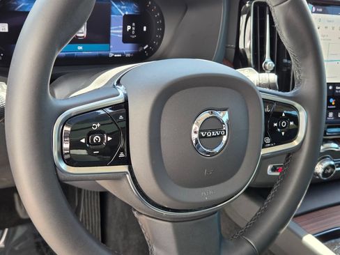 Used 2023 Volvo XC60 B5 Ultimate AWD/4WD image 24