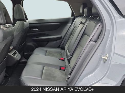 Used 2024 Nissan Ariya FWD image 17